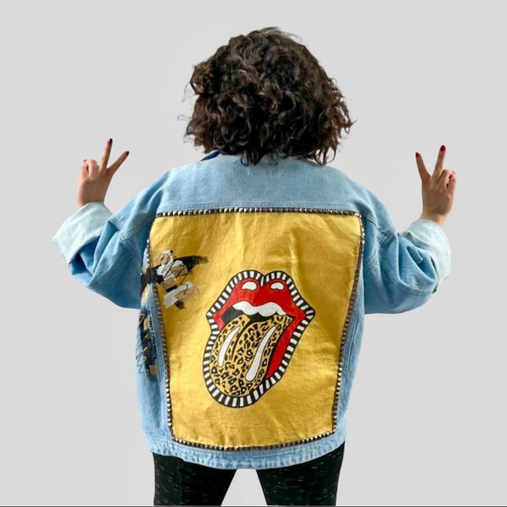 URBAN HAUTE LABEL 'ROCKSTA' Vintage Studded Rolling Stones Denim Trucker Jacket
